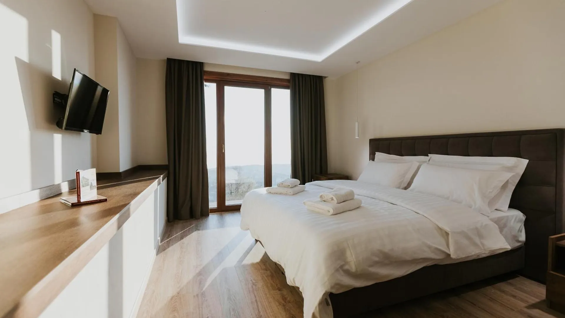 ***  Hotel Kroi Near Castle Entrance Castle And Town View Krujë Albania