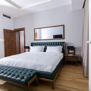Hotel Prestige Durres, Qerret