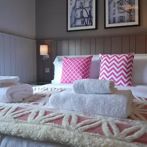 The Lawrance Luxury - Aparthotel